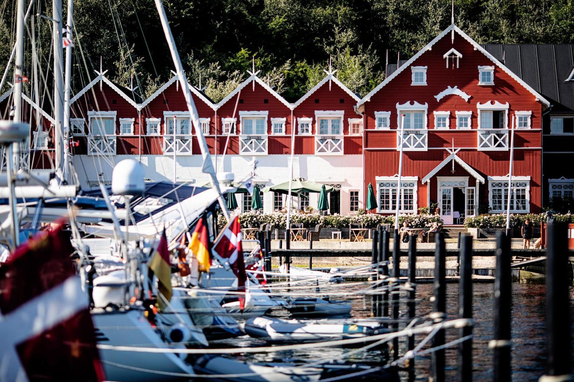 Dyvig Badehotel Nordborg Exterior photo